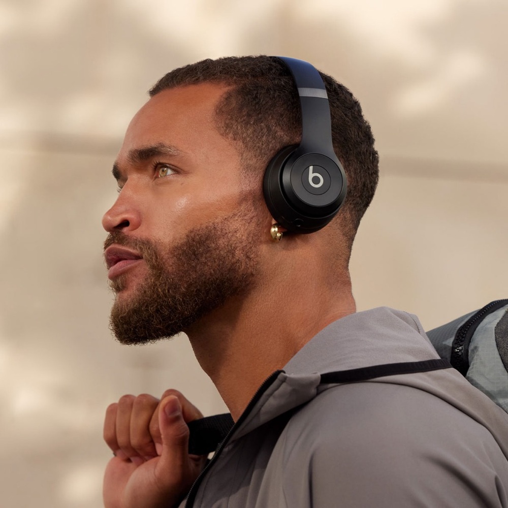 Beats Solo 3 Wireless on Ear Headphones NIB black